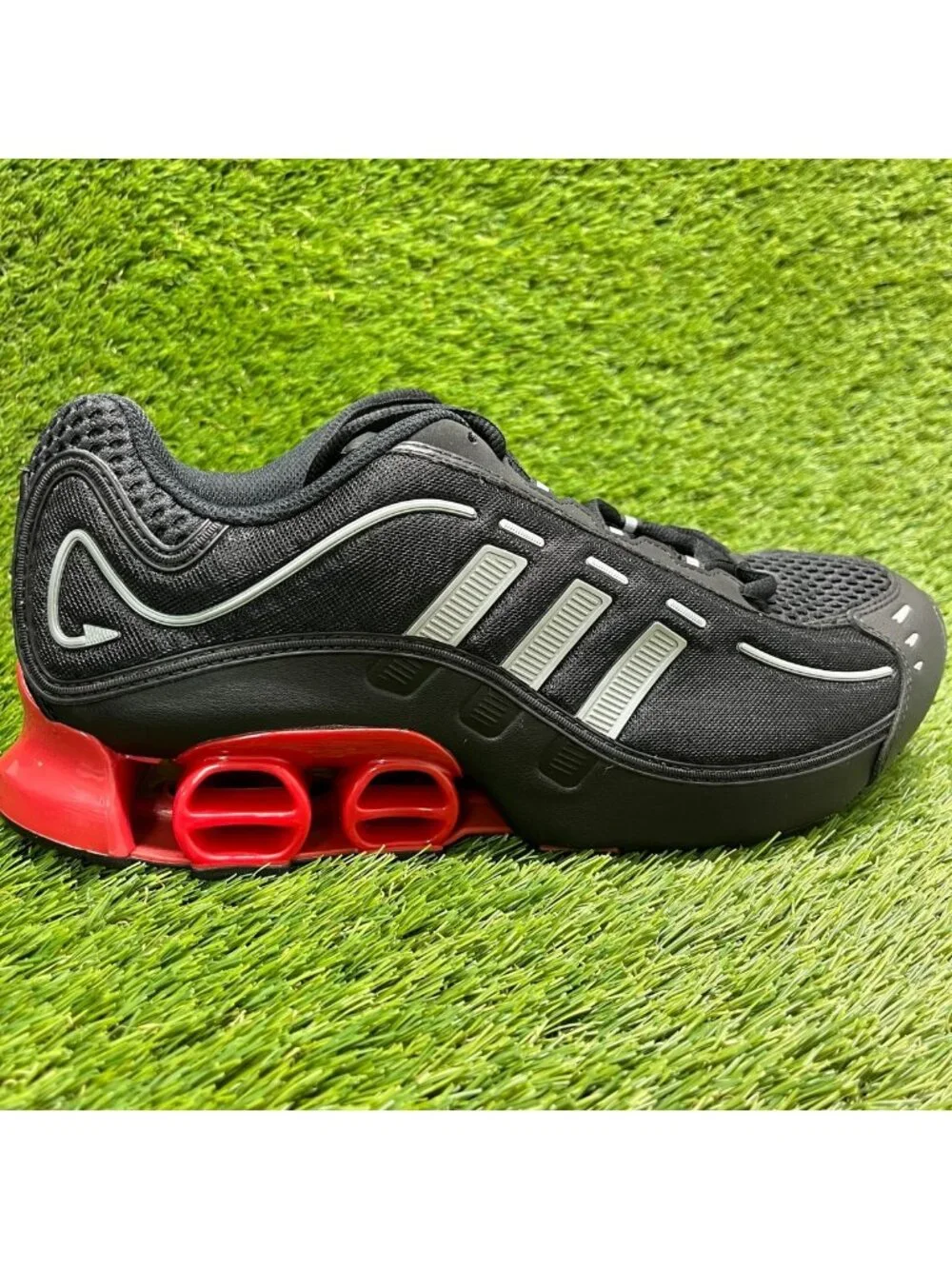Adidas Megaride 01 Mens Size 11 Black Red White Athletic Running Shoes Sneakers